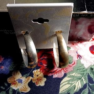 🍁Autumn Closeout SALE 25%🍂 Never Used Designer Women/Hoop Earrings🛍 (Clip-on)